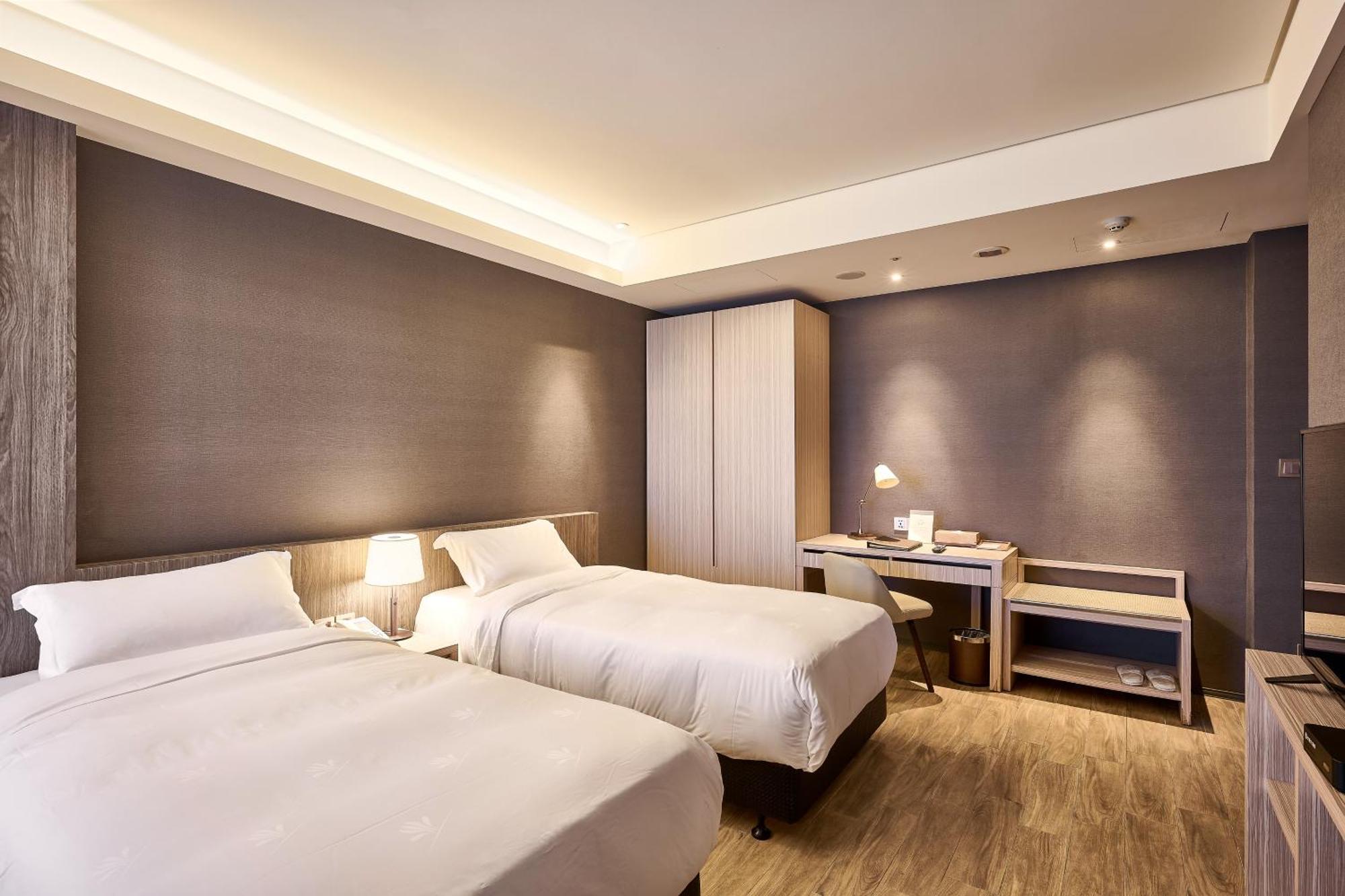 Cuncyue Hot Spring Resort Luodong Ruang foto Deluxe Room